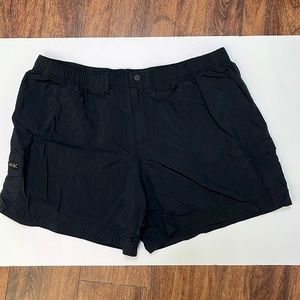 Women’s Columbia Shorts, Black, size XL, 5 inch inseam